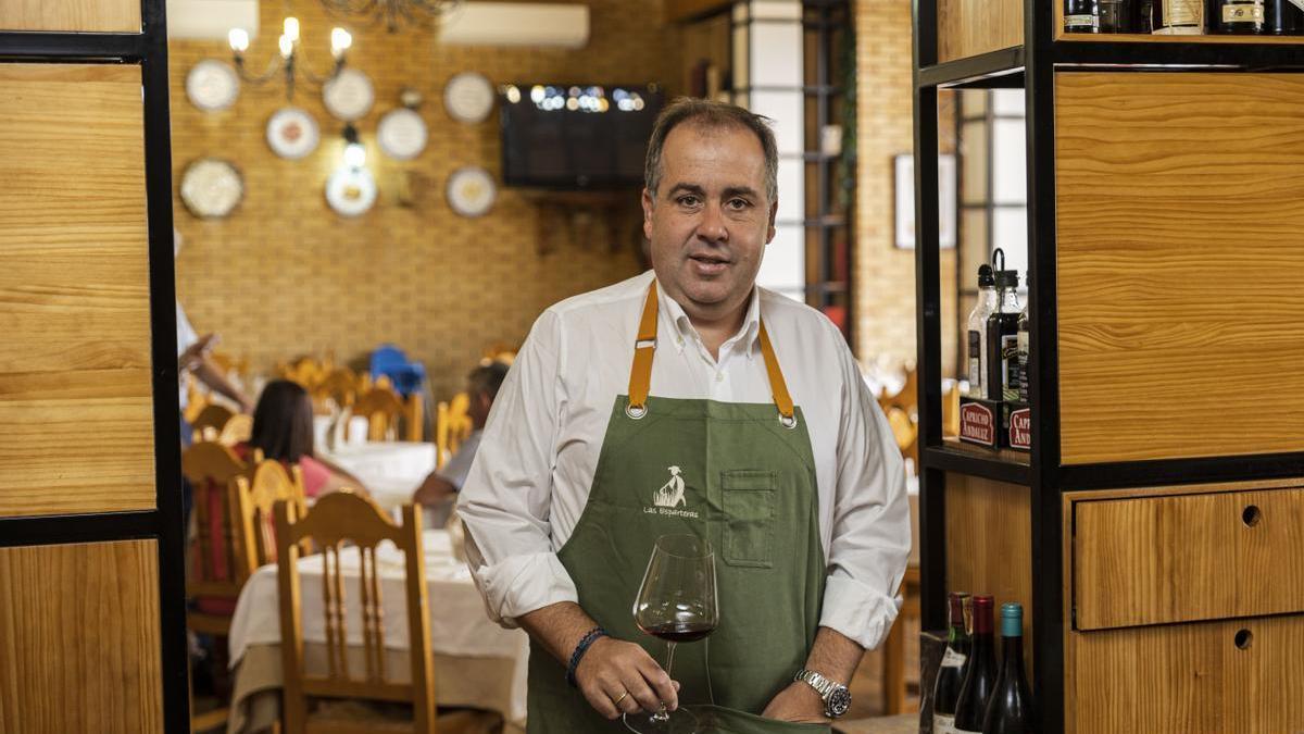 Raúl Barroso, dueño de Las Esparteras, el restaurante de la autovía A-5 que tiene un Sol Repsol.