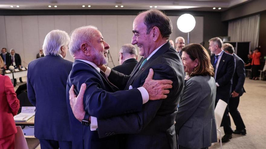 Iberdrola apuesta por modernizar la red eléctrica de Brasil tras la cumbre en Barcelona