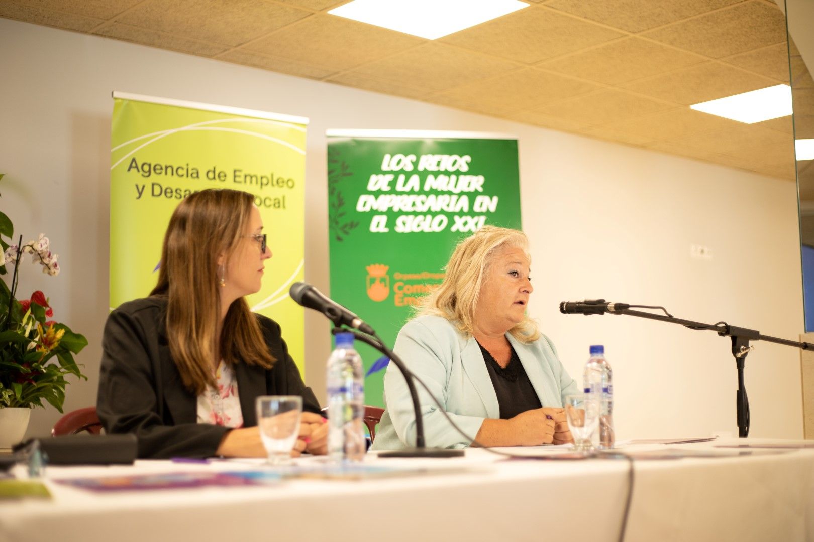 Todas las fotos del congreso de mujeres empresarias y emprendedoras en Orpesa