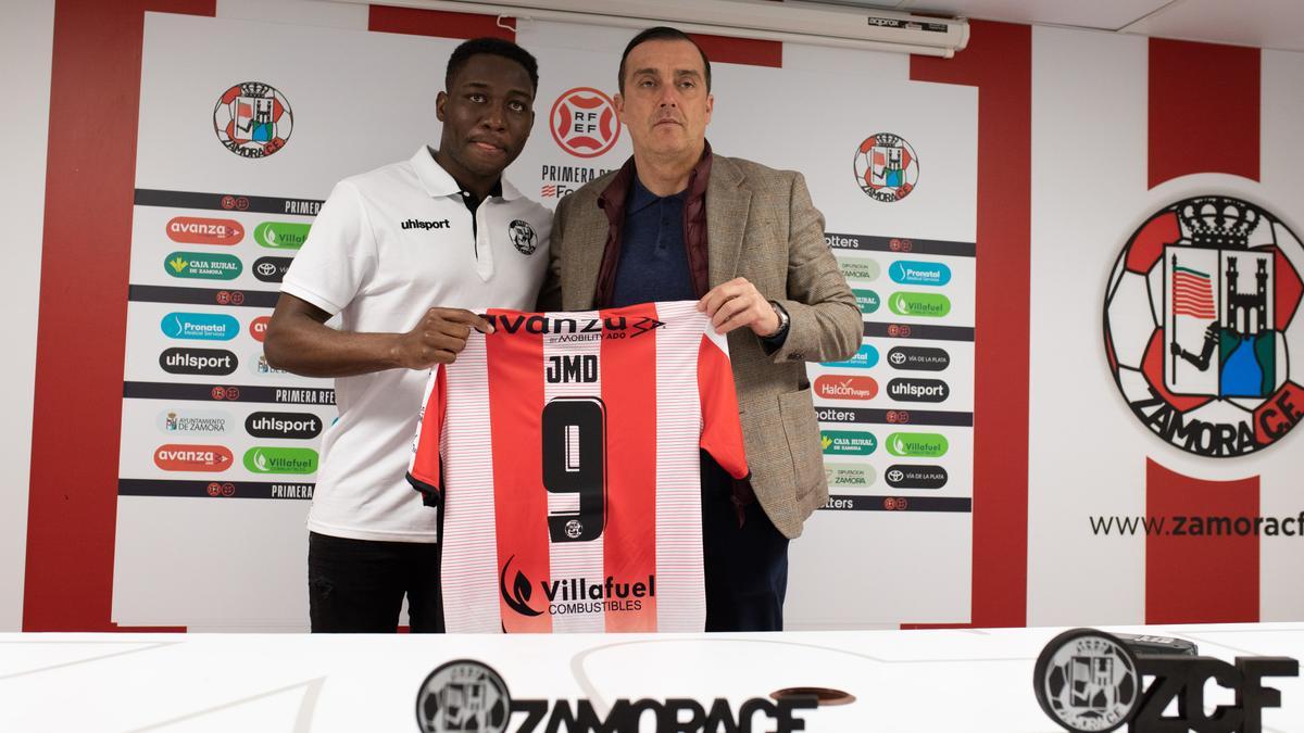 Dongou con César Villafañe