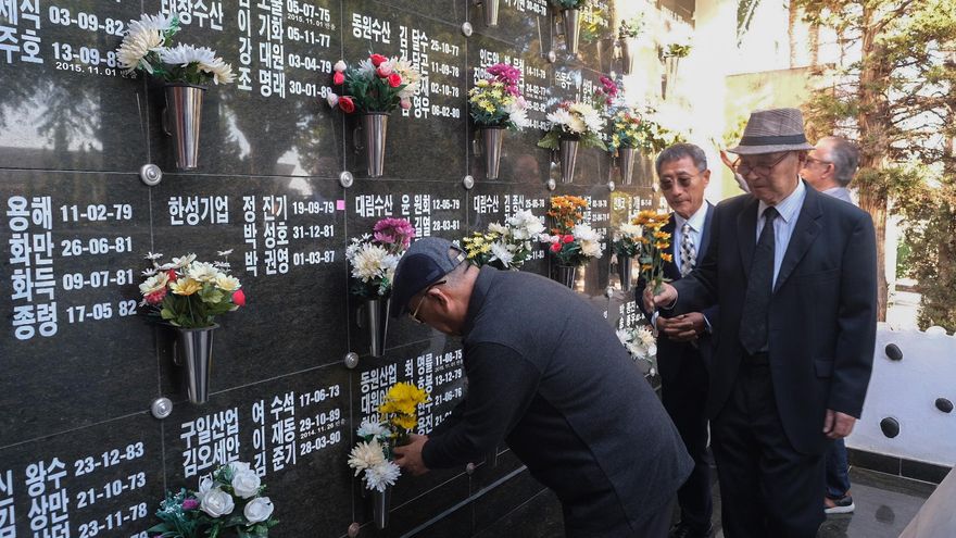 La comunidad coreana homenajea a sus marineros fallecidos en Gran Canaria