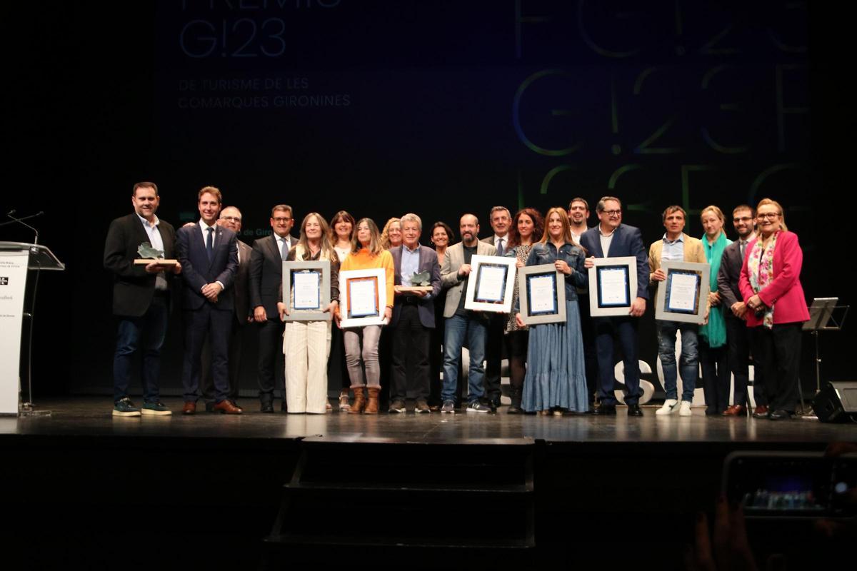 Foto de grup de tots els premiats.