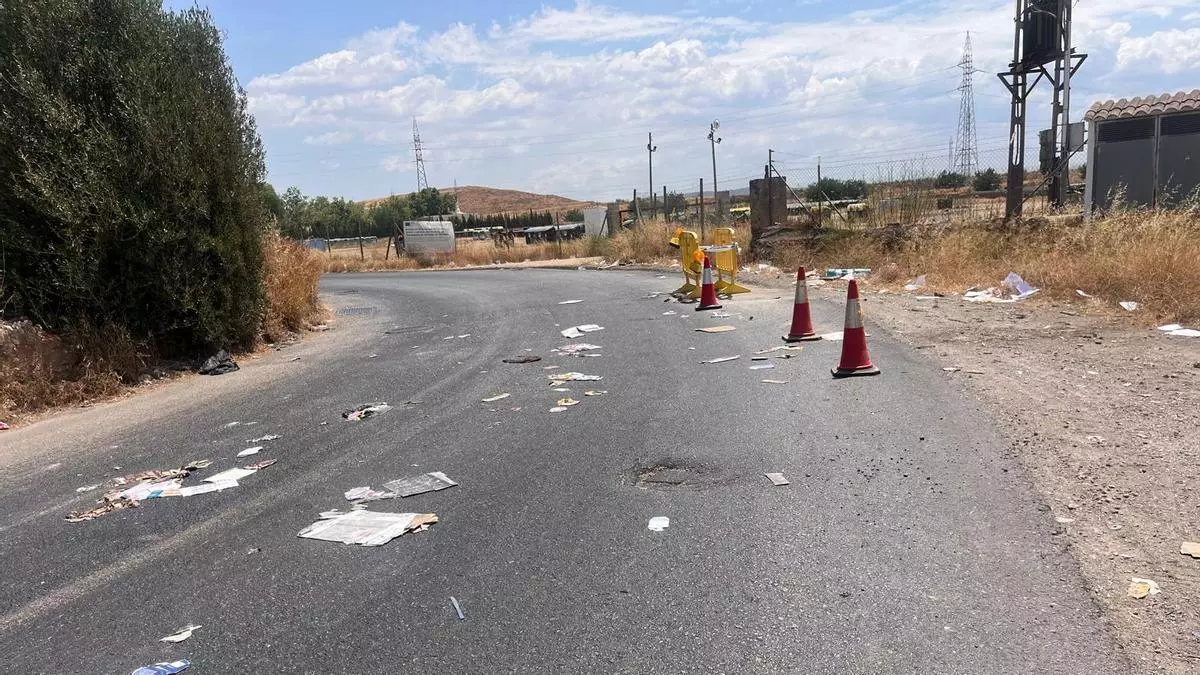 La FEBT alerta del mal estado de los accesos a Son Reus ante el inminente aumento del tráfico de camiones por el traslado de residuos de Ibiza