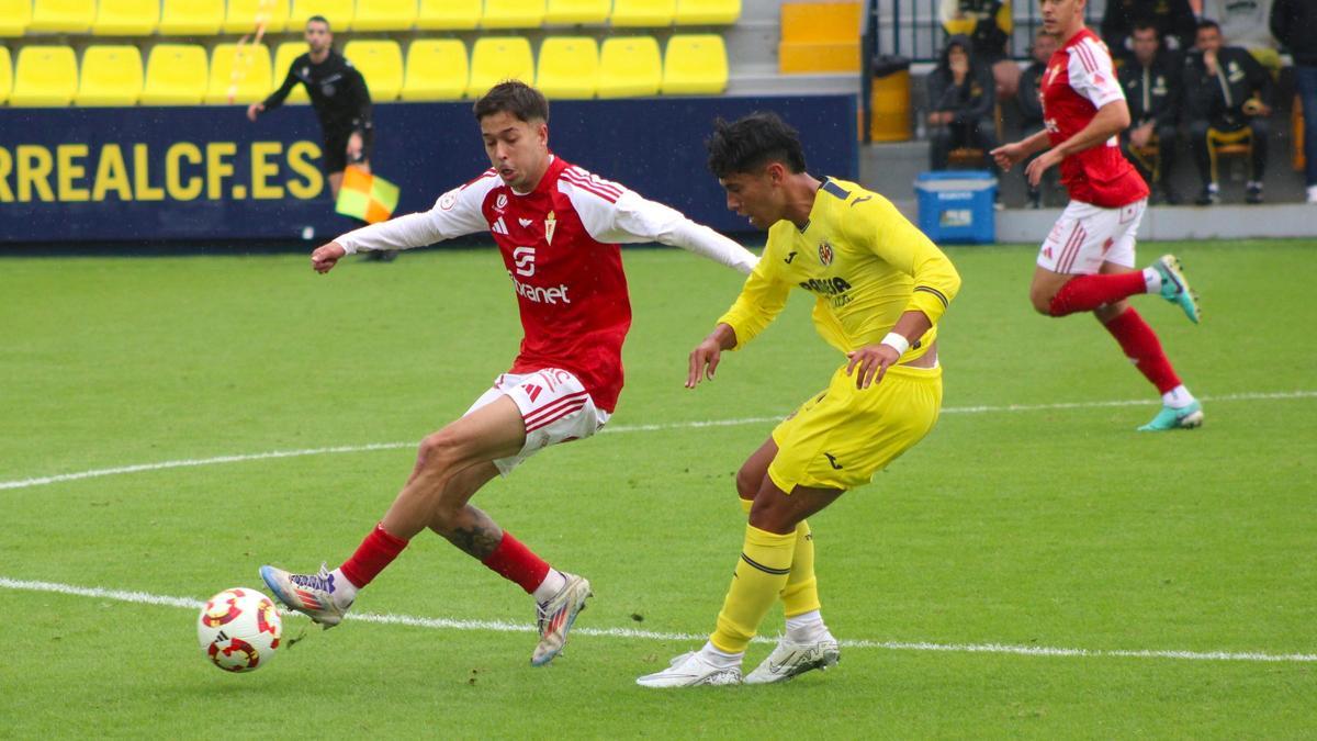 El colombiano Luis Quintero estuvo muy participatico en el ataque del Villarreal B.