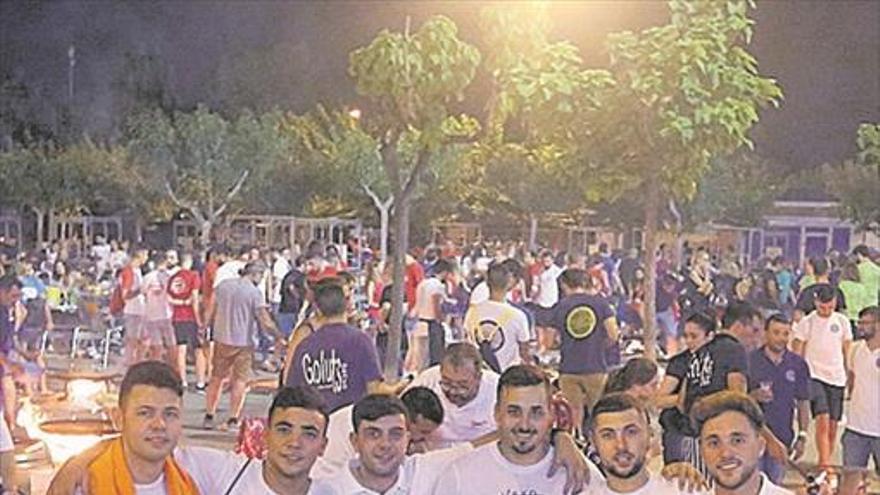 Más de 2.000 peñistas miden su saber hacer en Vila-real con los &#039;empedrats&#039;