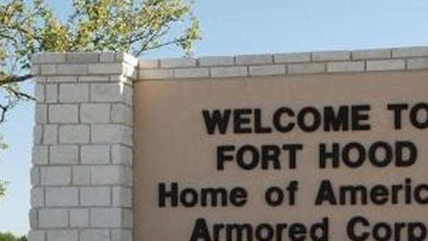 Doce muertos y 31 heridos en un tiroteo en una base naval en Texas