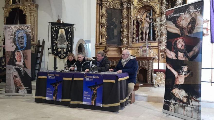 La Junta Pro-Semana Santa presenta el número 18 de &quot;Toro Cofrade&quot;