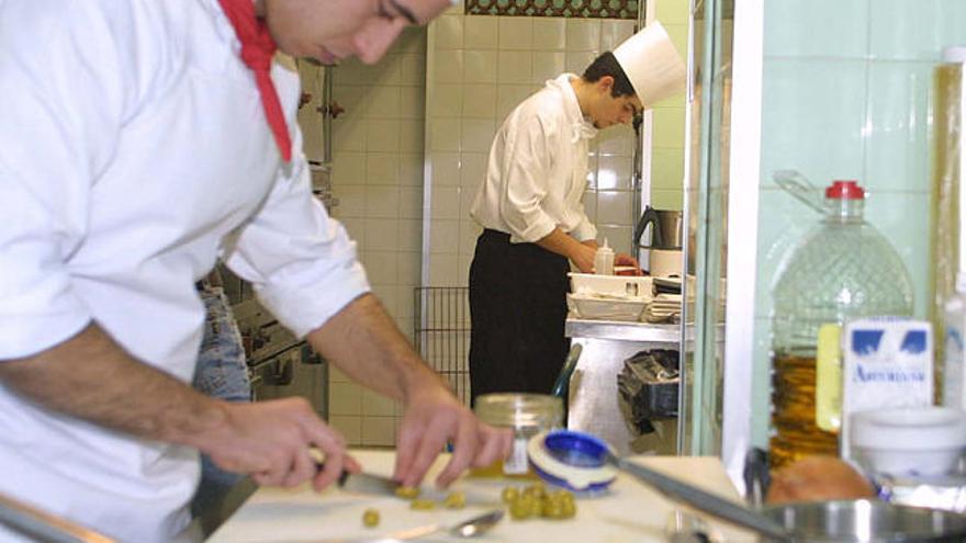 Hostelería. Salud hace visitas para comprobar el cumplimiento de las medidas sanitarias.