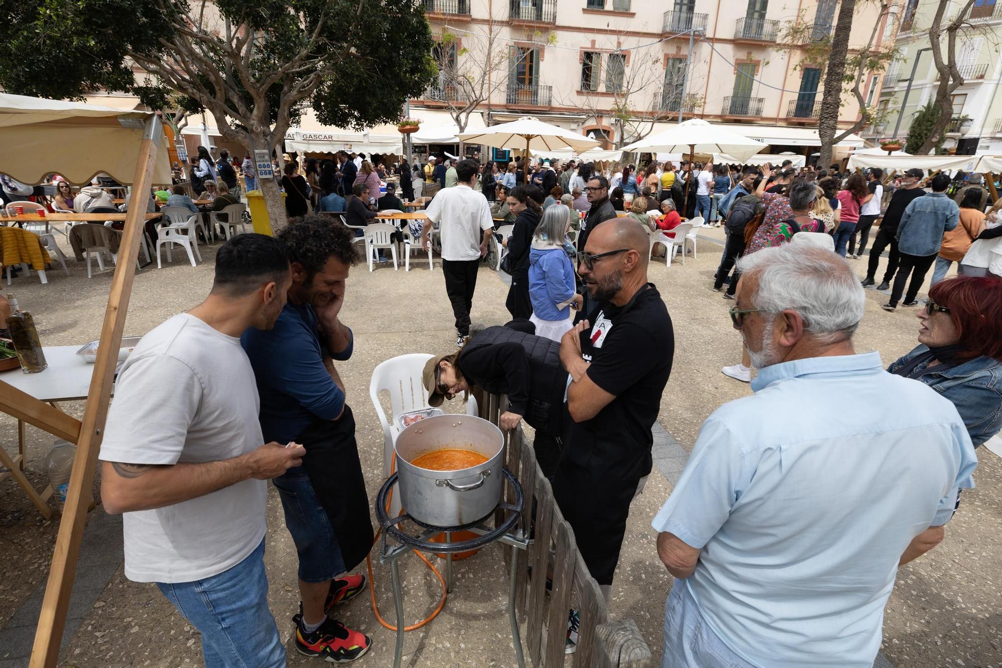 Mira aquí todas las fotos del concurso de arroz a la marinera de Ibiza