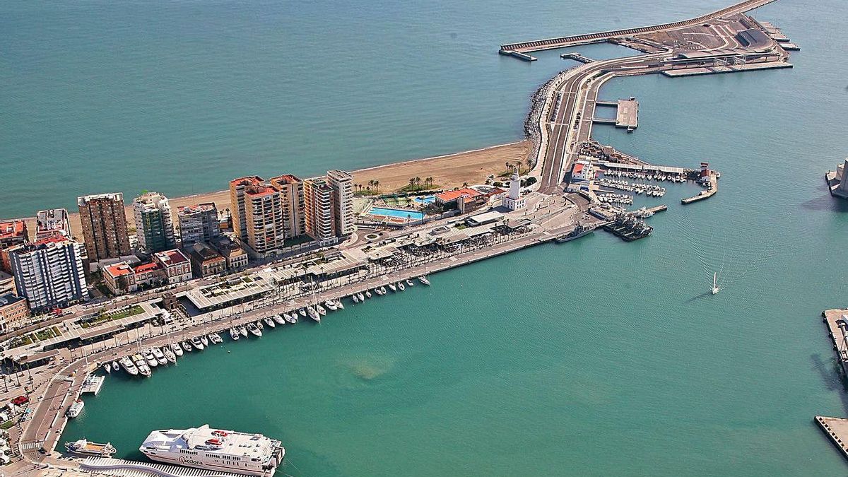 El puerto de Málaga vuelve desde hoy a recibir cruceros El puerto de Málaga vuelve desde hoy a recibir cruceros