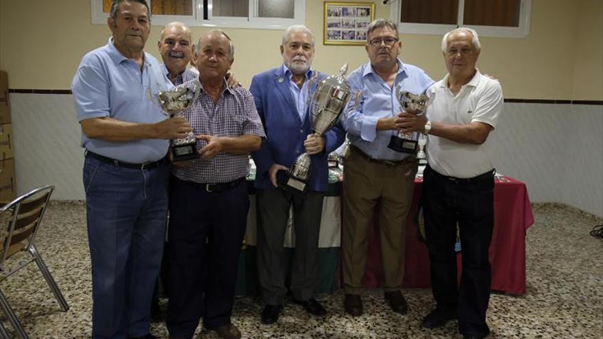 Maratón de dominó Ciudad de Córdoba de la peña Las Matildes