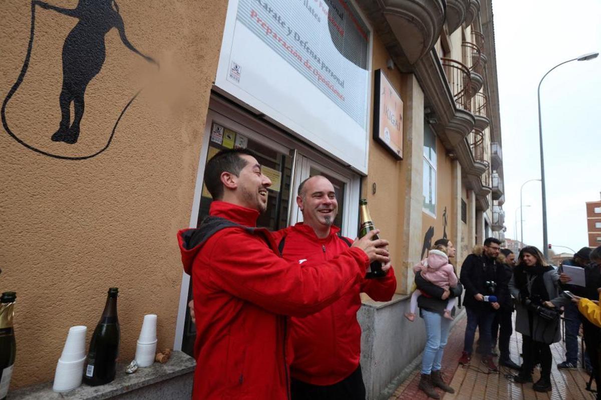 El propietario de la escuela de judo seiza en Salamanca ha repartido parte del Gordo.