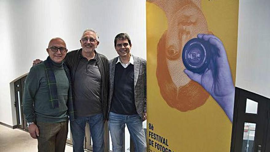 El regidor de Cultura, Pere Camps, Ramon Muntané i l&#039;alcalde Marc Castells, d&#039;esquerra a dreta