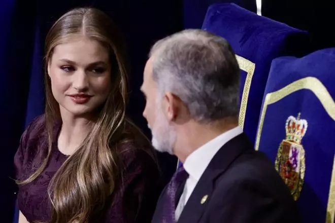 EN IMÁGENES: Así fue la ceremonia de los premios "Princesa de Asturias" 2025 en el teatro Campoamor de Oviedo