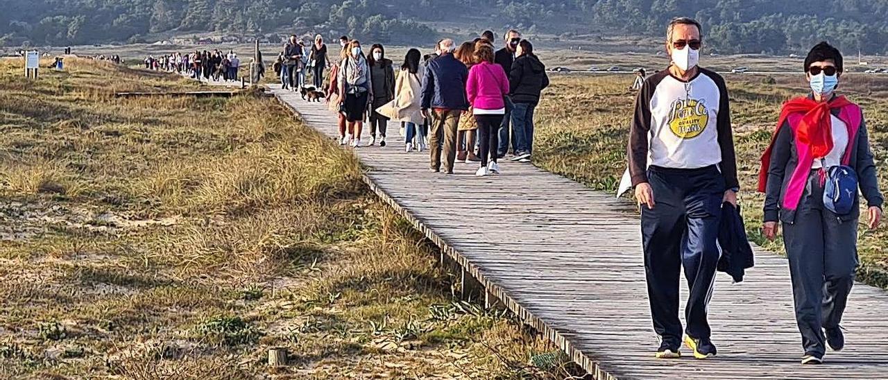 El paseo del istmo de A Lanzada, el domingo pasado.