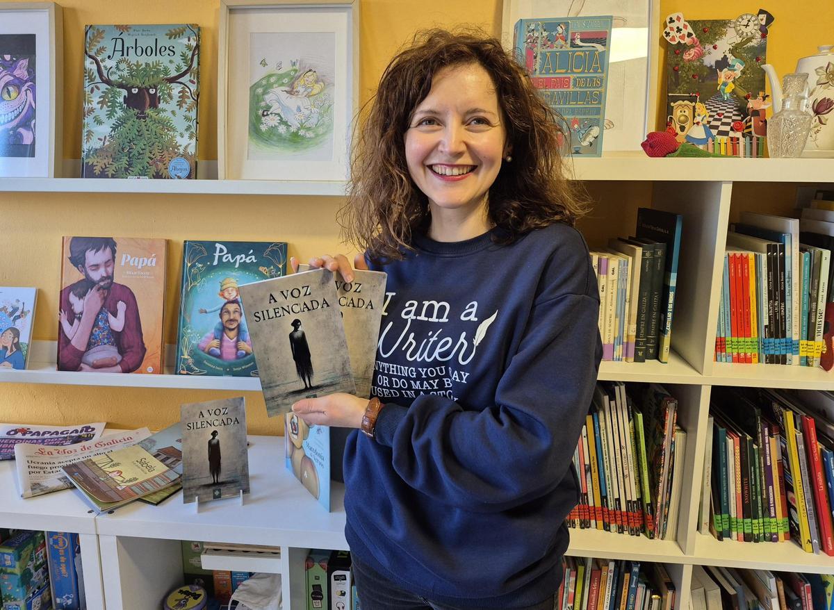 Guadalupe Vázquez coa súa nova novela 'A voz silenciada'