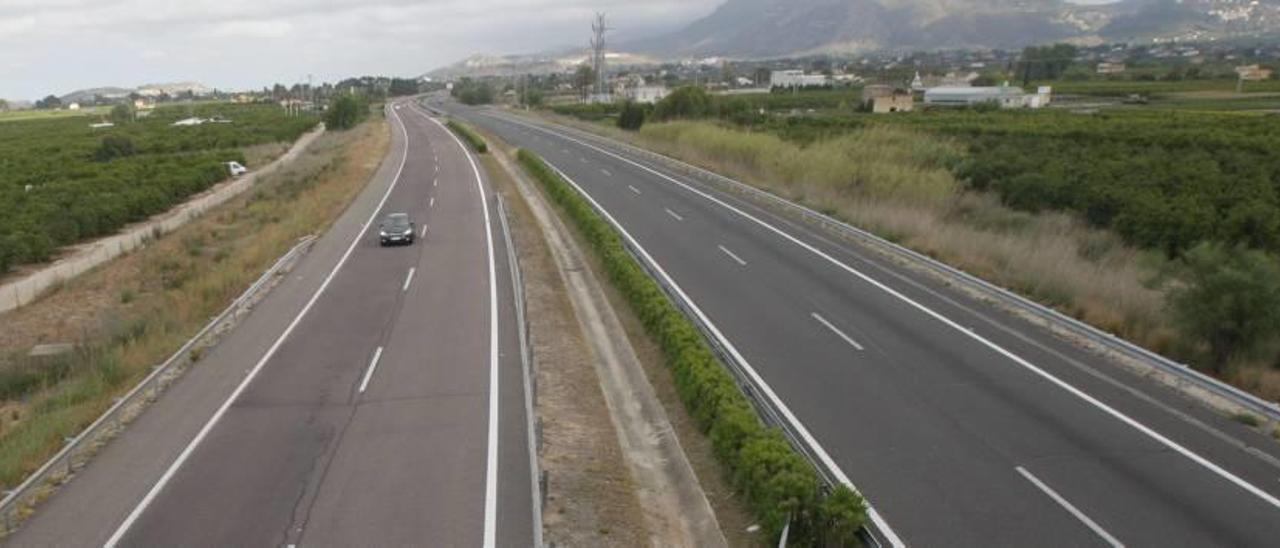 Los expertos alertan del déficit de infraestructuras viarias en la comarca