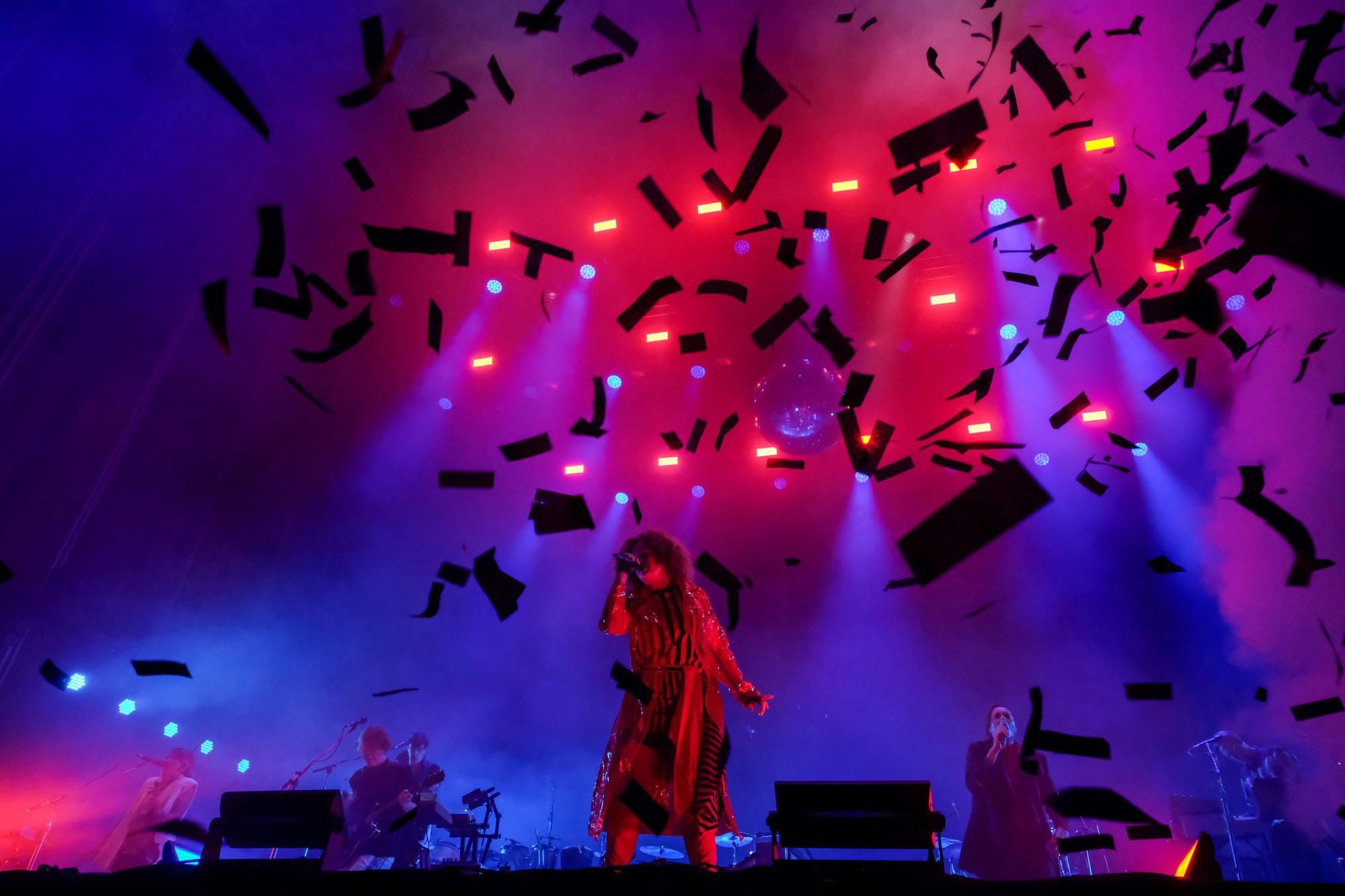 Primer día de conciertos en el Festival Cala Mijas 2023: Arcade Fire