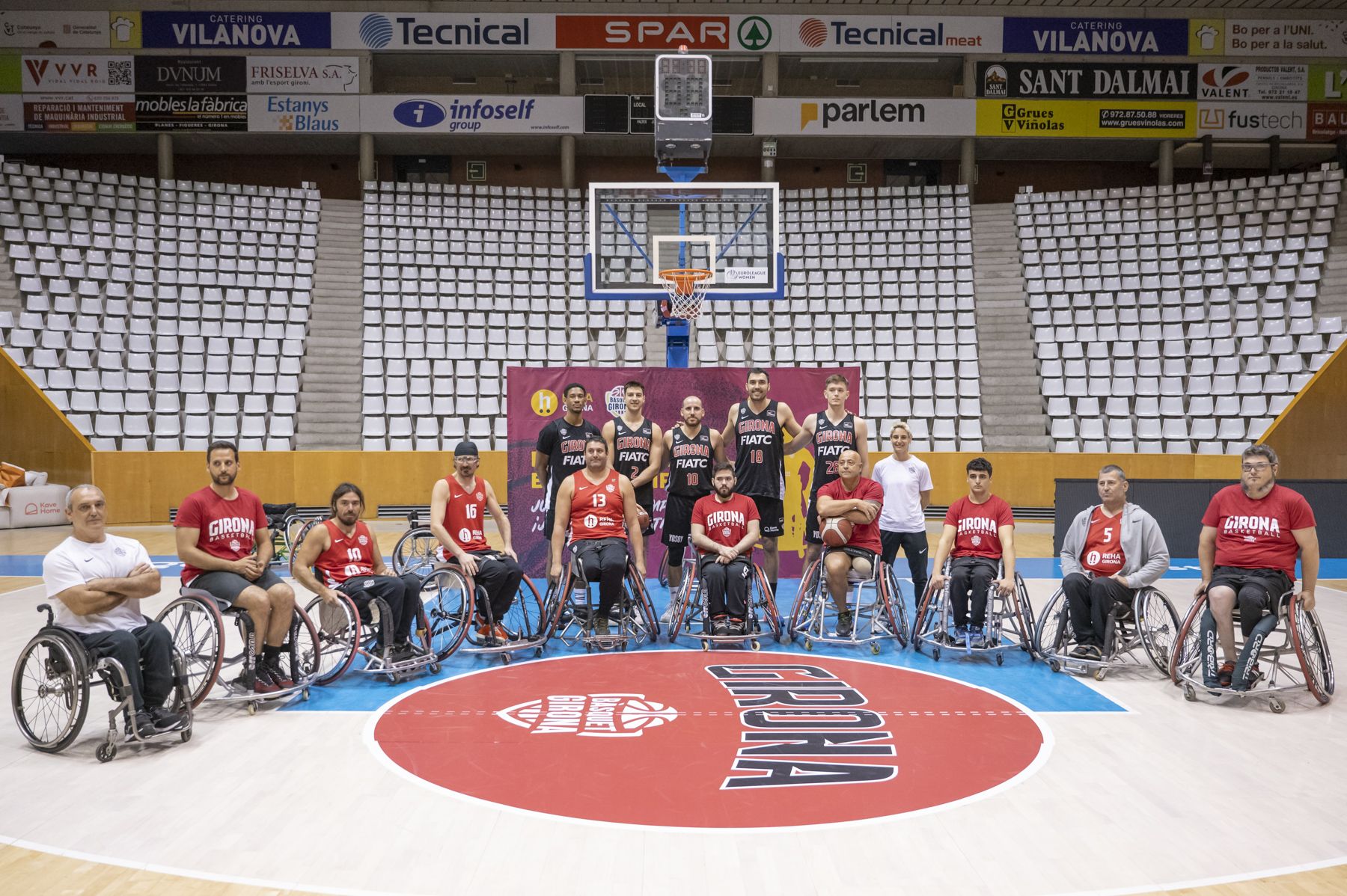 Les estrelles del Girona a l’ACB descobreixen el bàsquet en cadira de rodes