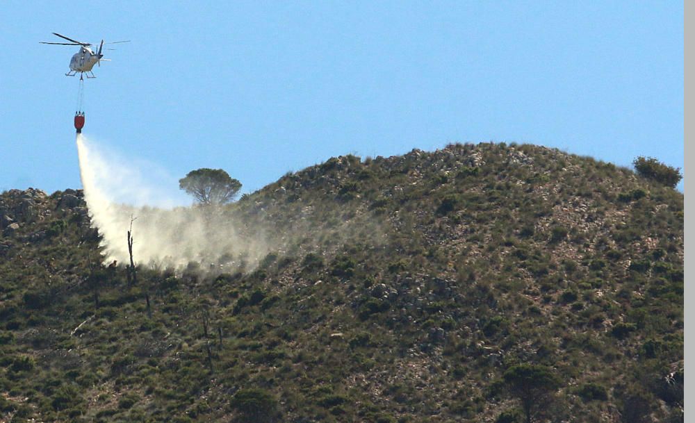 El Infoca realiza un simulacro de incendio entre Benalmádena y Mijas.