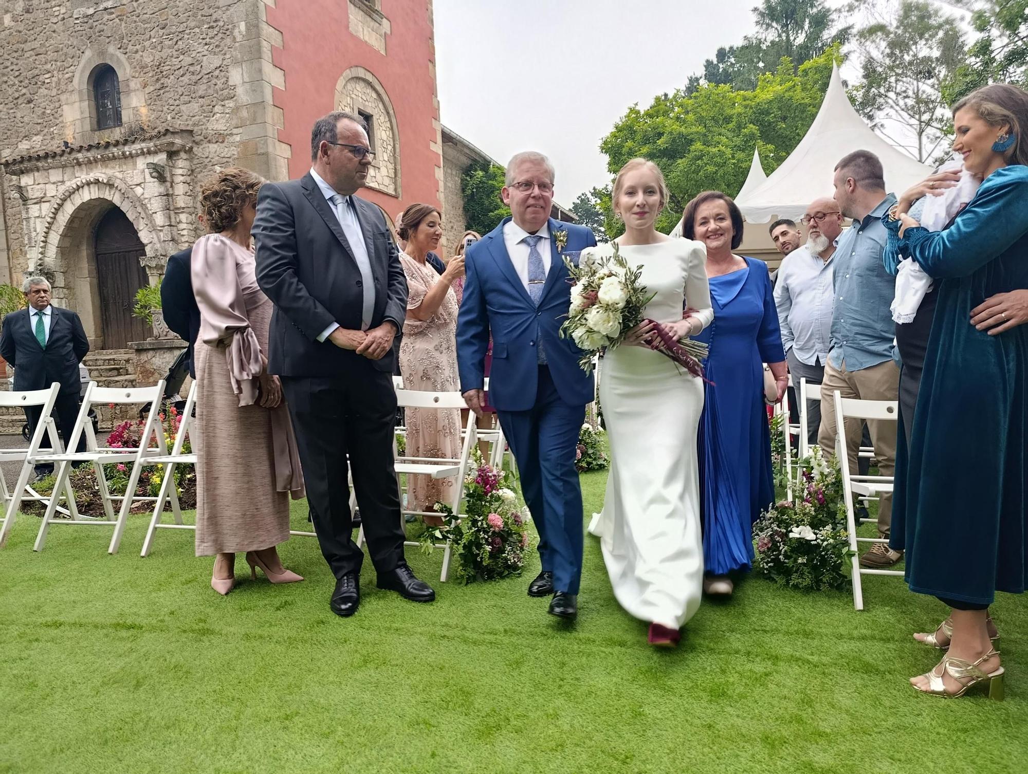 Estefanía Sánchez y Juan Cardecha, una boda de cuento en el Palacio de Villabona