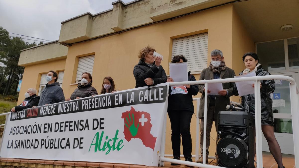 Concentración por la Sanidad celebrada en Alcañices