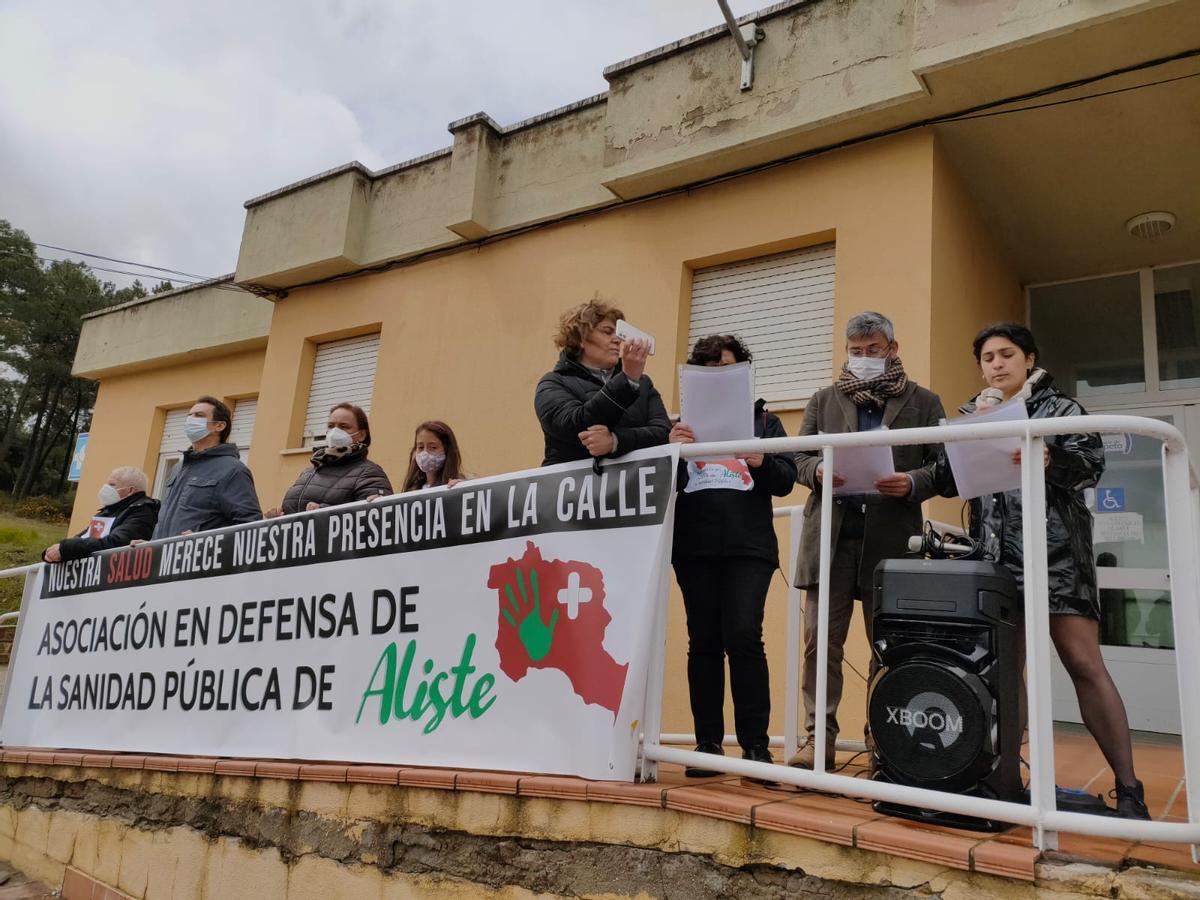 Concentración por la Sanidad celebrada en Alcañices