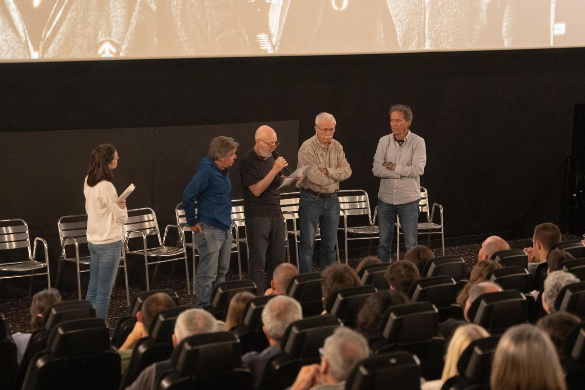 Els alpinistes Jordi Camprubí, Òscar Cadiach, Xavi Pérez i Lluís Gómez en la presentació del domental