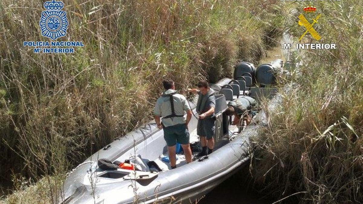 Una narcolancha en el Guadalquivir