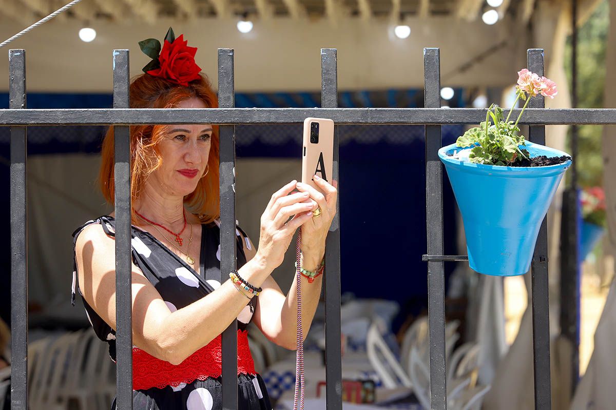 Un jueves brillante y soleado dispara la fiesta en El Arenal