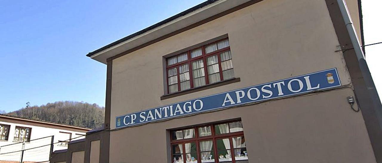 El colegio Santiago Apóstol, en Mieres.