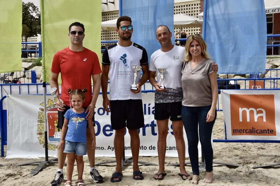 Más de 250 nadadores celebran el centenario de la Vuelta a la Escollera