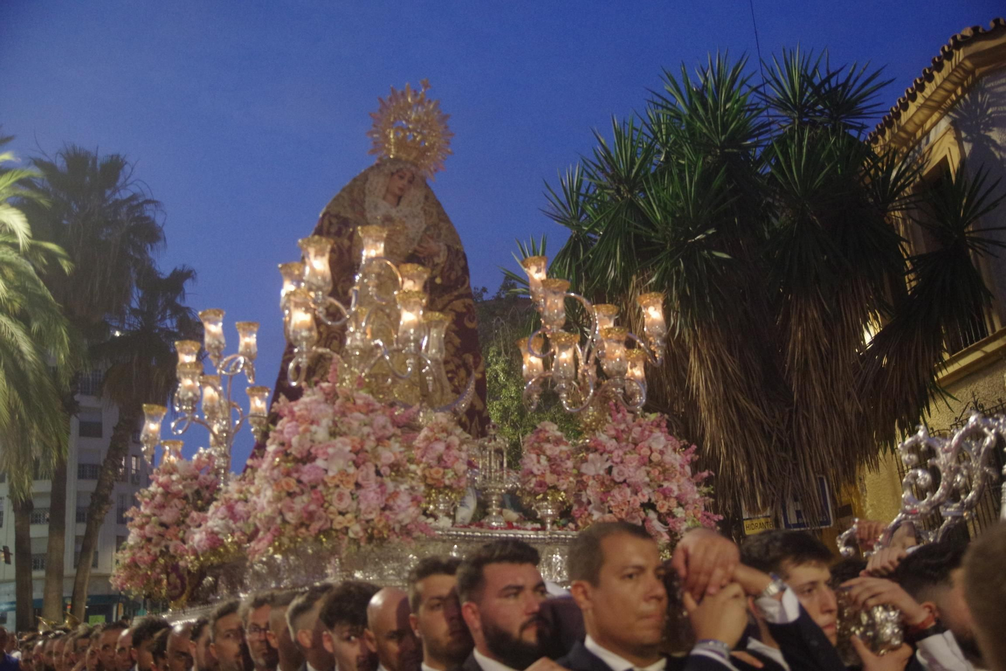 La procesión de la Virgen de la Trinidad este sábado por su festividad en Pentecostés, en imágenes
