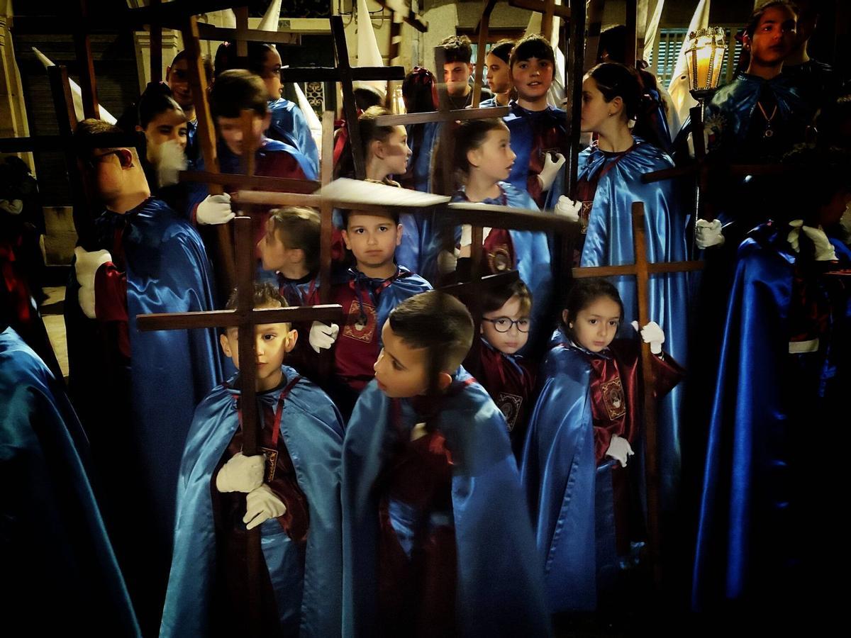La patrona de Cangas sale en procesión para abrir la Semana Santa