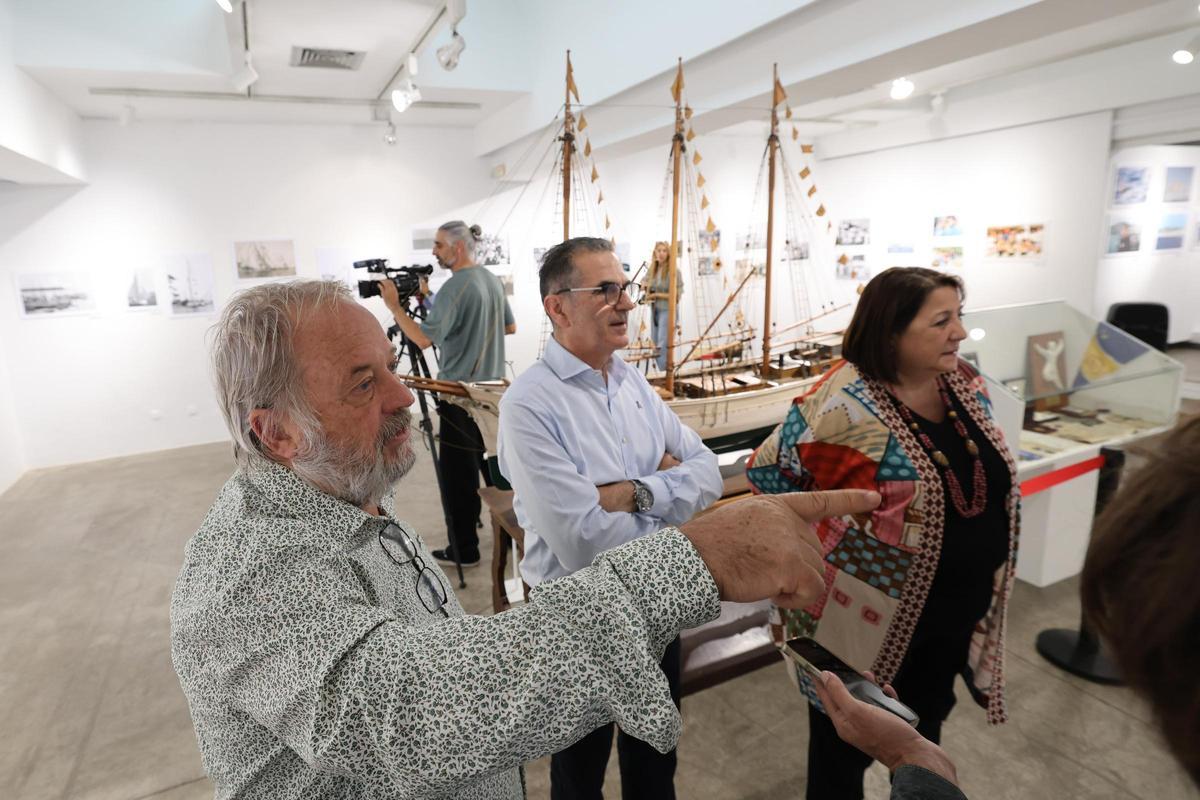 De izquierda a derecha: Antoni Torres, Vicent Canals y Lina Sansano durante la presentación de la muestra.
