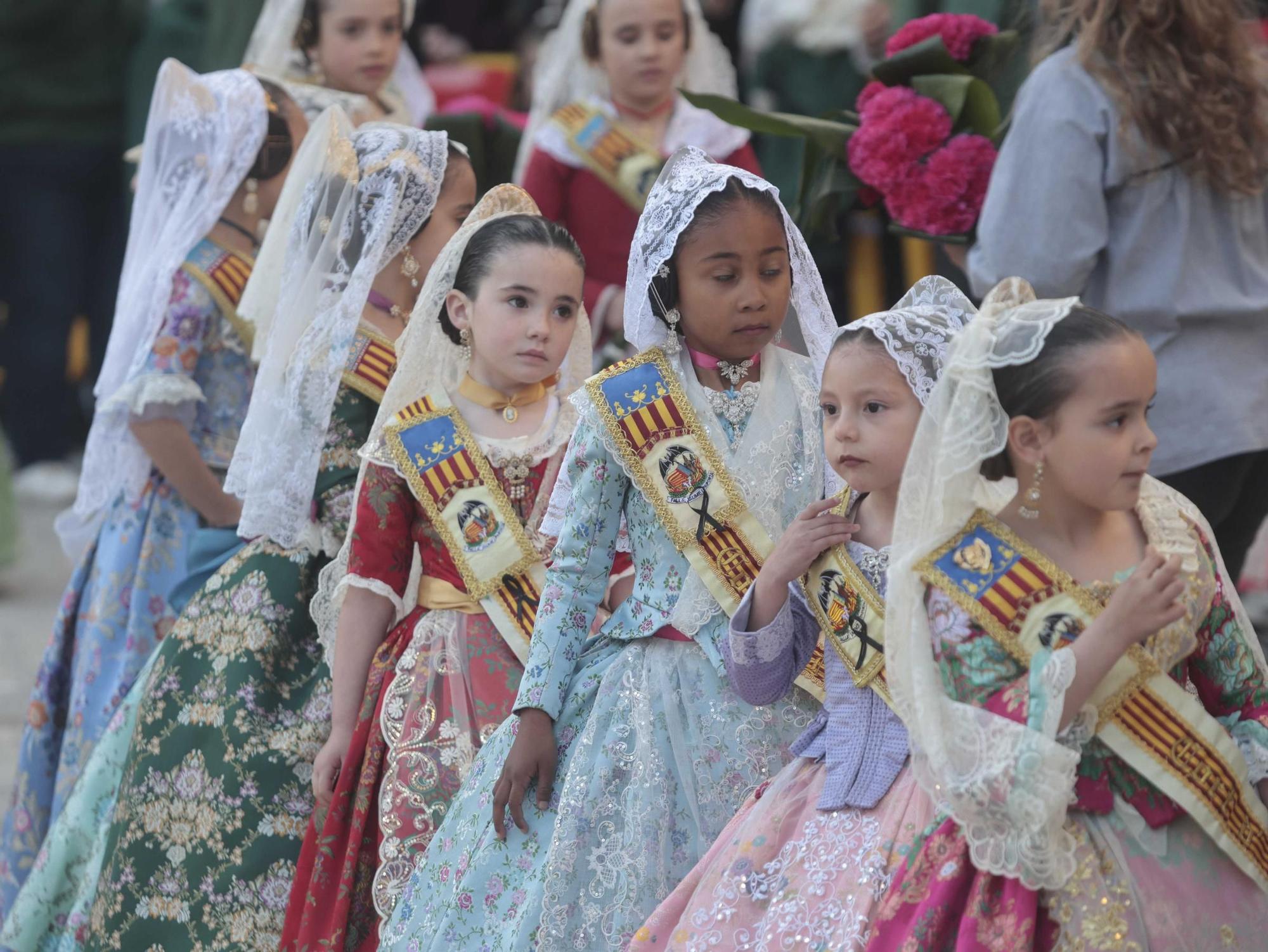 Emotiva Ofrenda en Paiporta