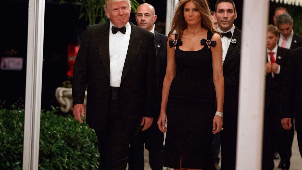 Melania Trump con vestido de Dolce &amp; Gabbana