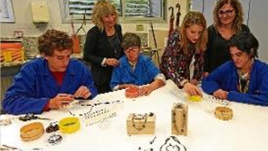 El taller del Centre ocupacional Montilivi de la Fundació, ahir al matí.