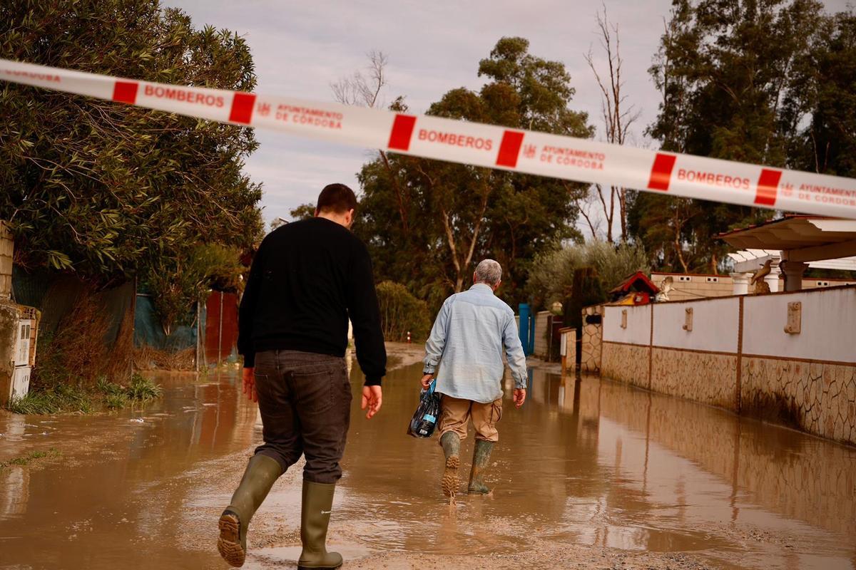 La vuelta a casa de los desalojados cordobeses por el temporal, en imágenes