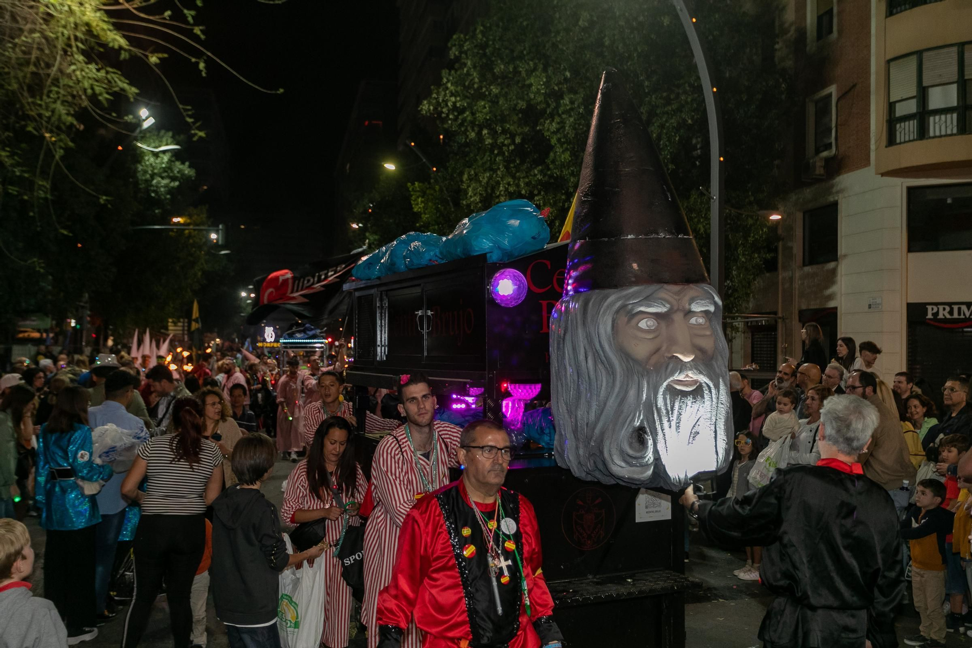 Las mejores imágenes del desfile y la lectura del Testamento de la Sardina