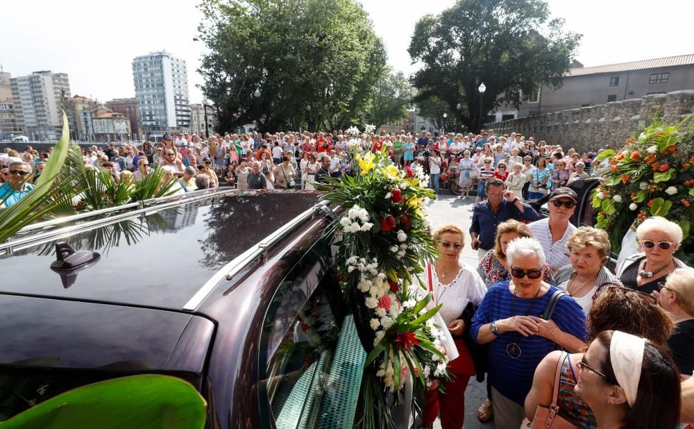 Funeral de Arturo Fernández: Emoción para despedir al chatín de la Puerta de la Villa