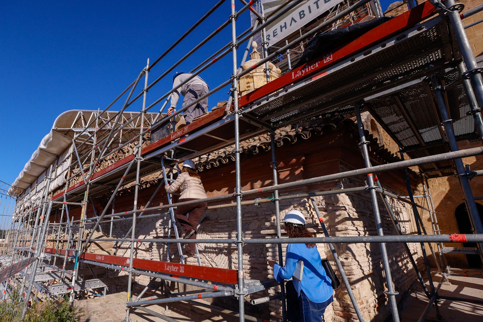 La restauración de la Torre del Homenaje y de la cubierta del Salón de Mosaicos