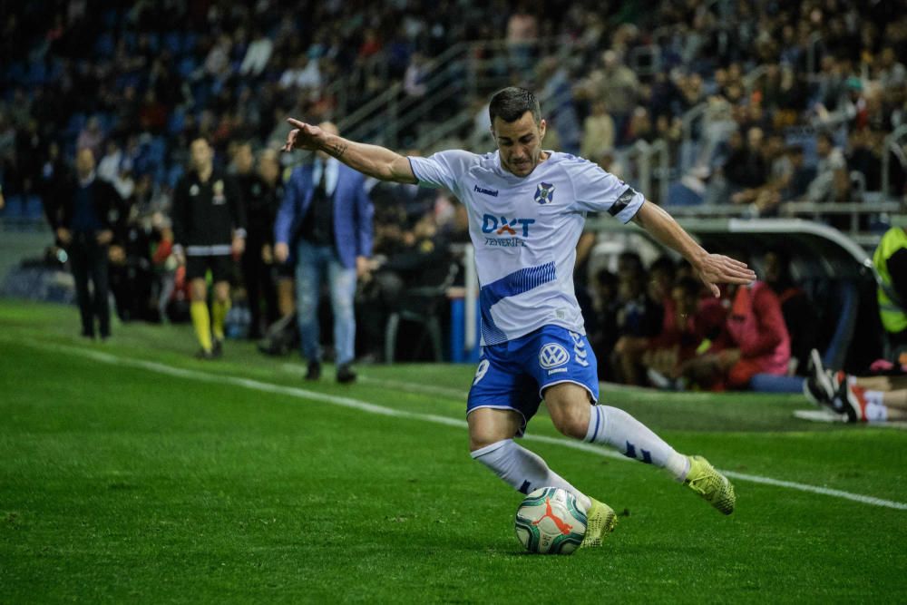 Partido de Liga CD Tenerife y el Rayo Valllecano.