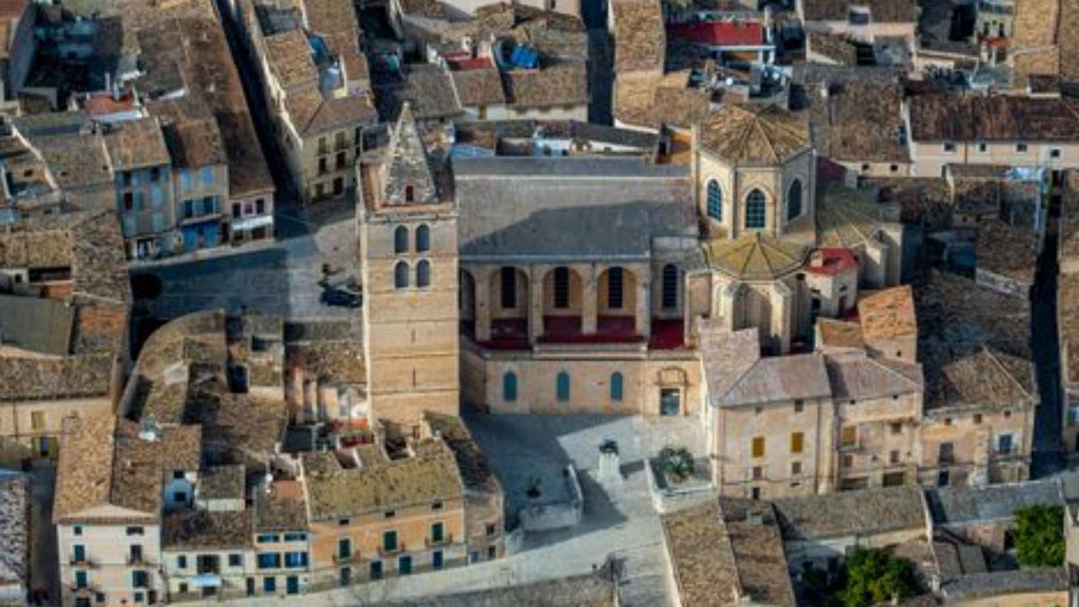 Hier waren wir vergangene Woche: die mächtige Pfarrkirche Santa Maria in Sineu