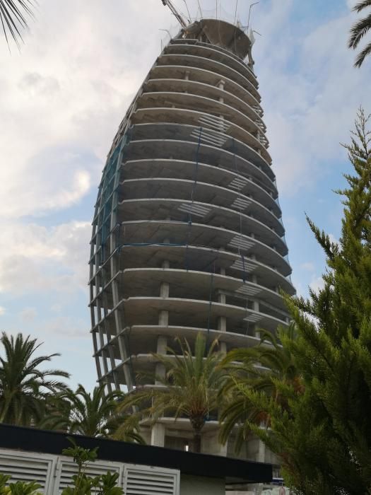 Delfin Tower