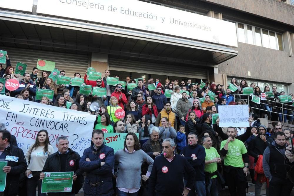 Los interinos dicen 'no' a las oposiciones a maestro