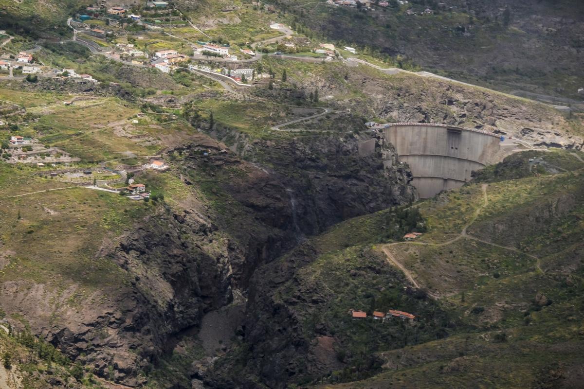 Las presas de Gran Canaria, llenas tras el paso de Therese, vistas desde el aire Las presas de Gran Canaria, llenas tras el paso de Therese, vistas desde el aire
