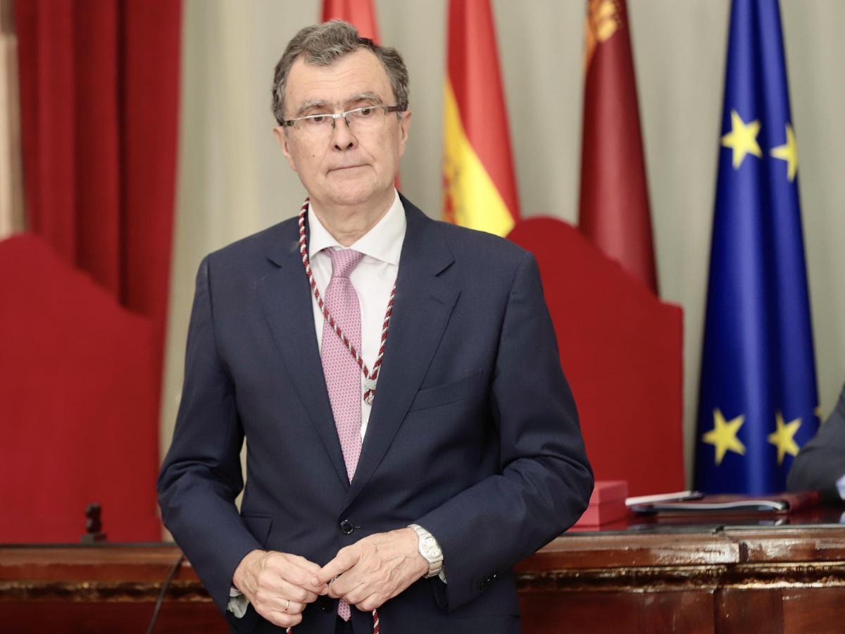 José Ballesta, durante su toma de posesión como alcalde de Murcia.