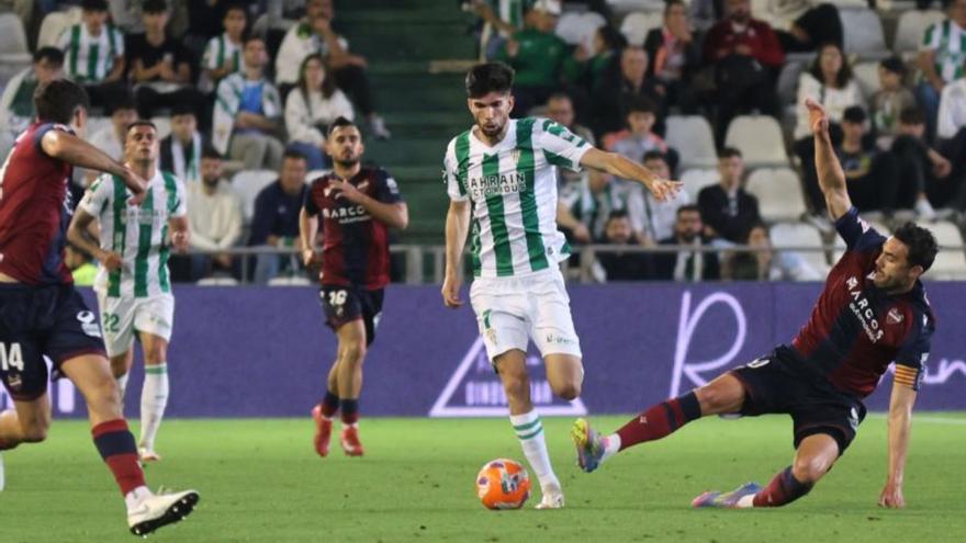 Resumen, goles y highlights del Córdoba 2-2 Levante de la jornada 35 de LaLiga Hypermotion
