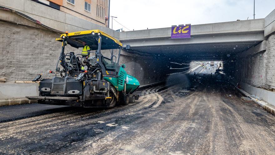 El túnel de la avenida Beniardà de Benidorm toma forma